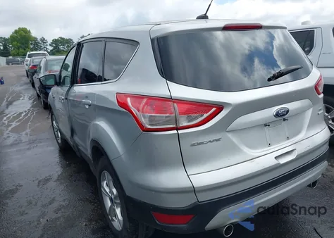 2013 Ford Escape Se z USA, uszkodzony, nr VIN 1FMCU9GX7DUB16959